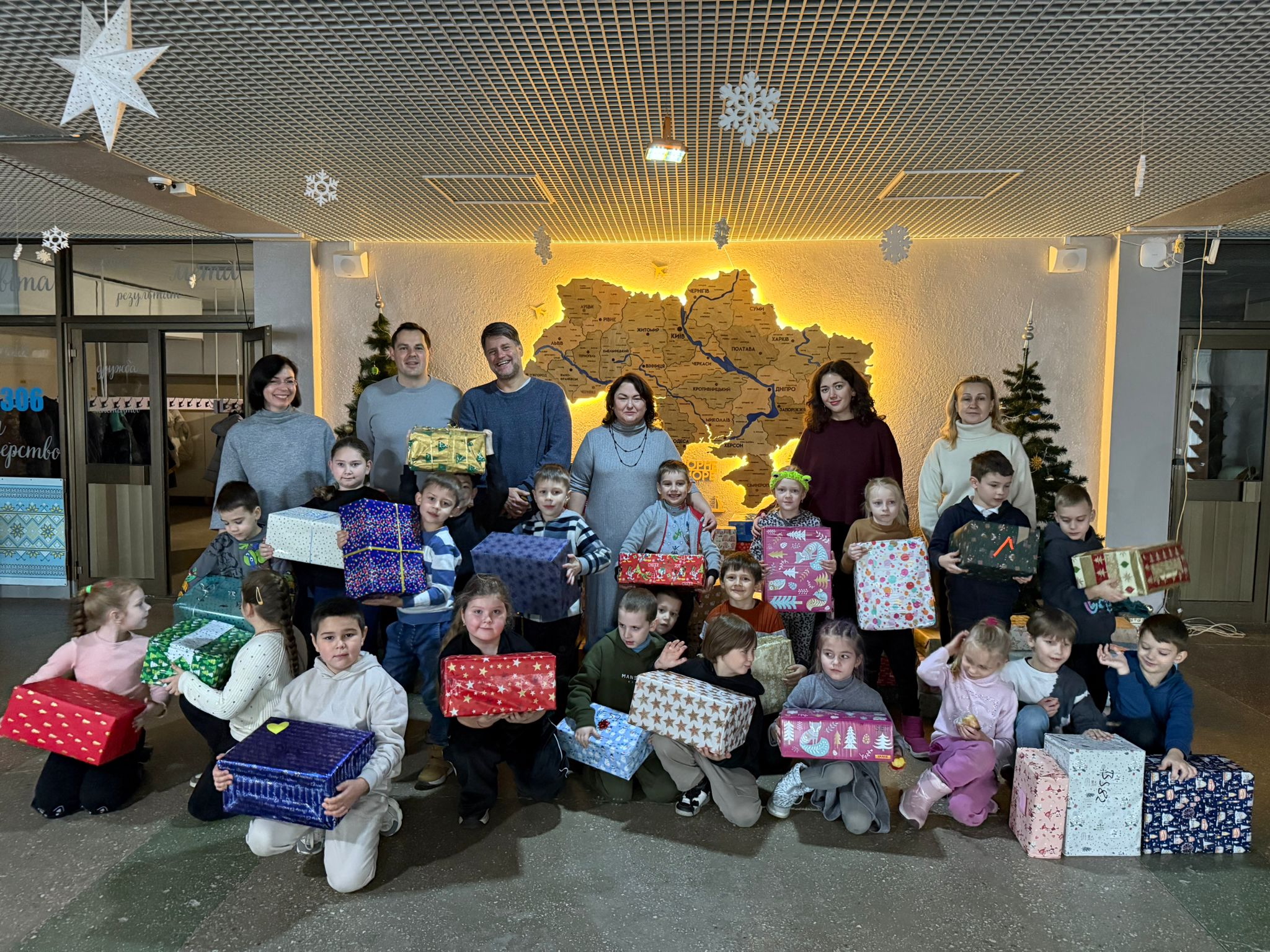 Königsdorfer Segelflieger sammeln und bringen Weihnachtsgeschenke in die Ukraine